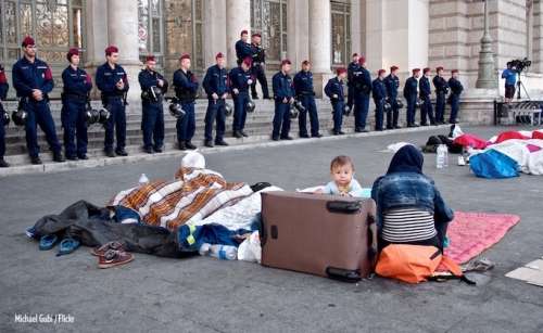 Refugee Crisis Review 2015 Julian Lehmann 685 X 420