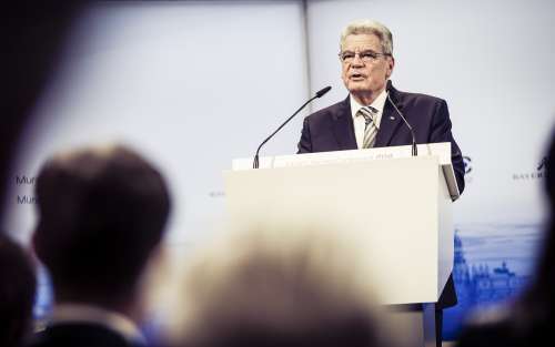 brockmeier_2015_germany_needs_more_than_a_debate
